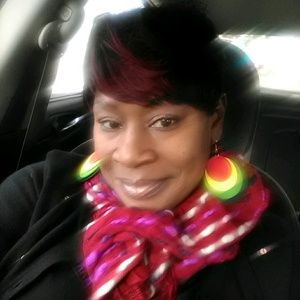 Meet your Posher, Carolyn